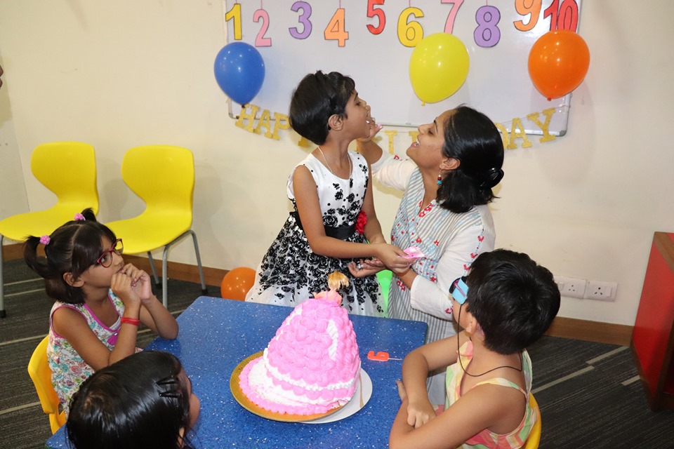 Do Playschools Provide Meals To Child?